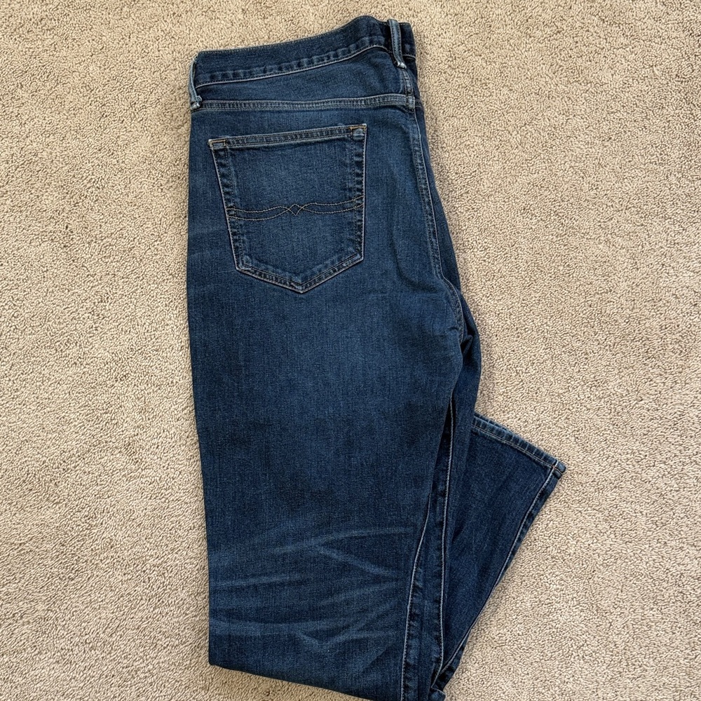 Men’s lucky brand jeans